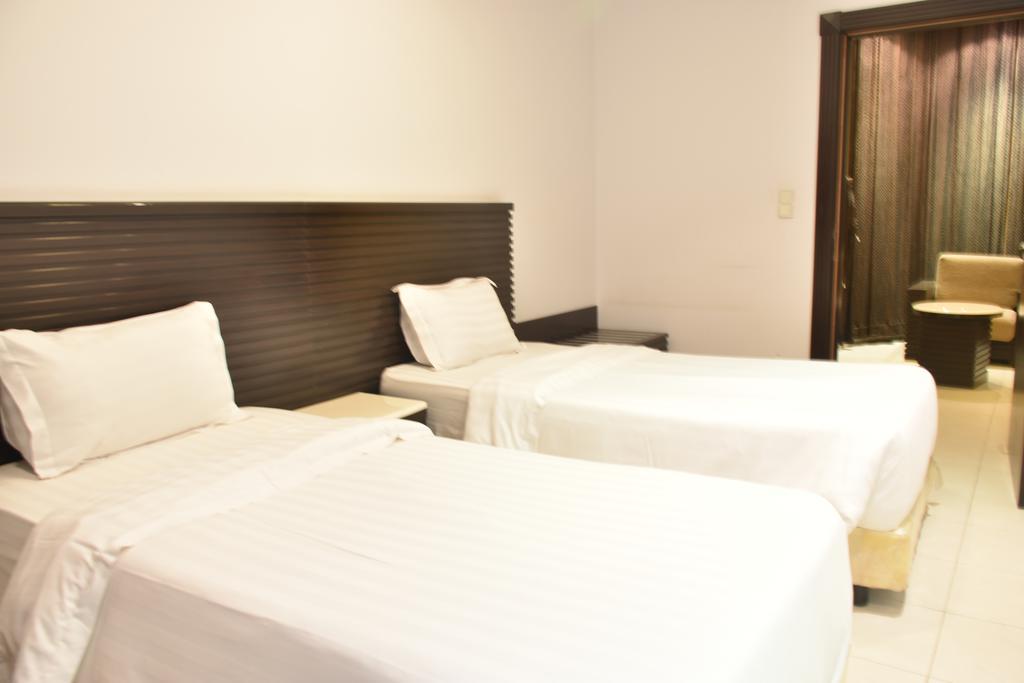 Al Tayyar Suites & Hotel Apartments - Riyad Extérieur photo